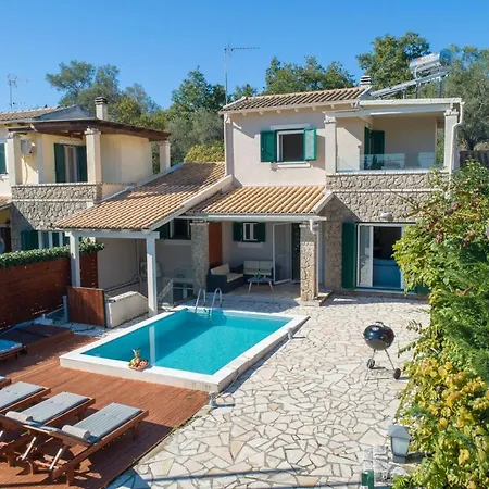 George Villa Poulades